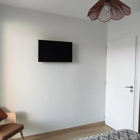 Climatisee 8 Personnes, Spa, Velos Proche Centre Et Villa *