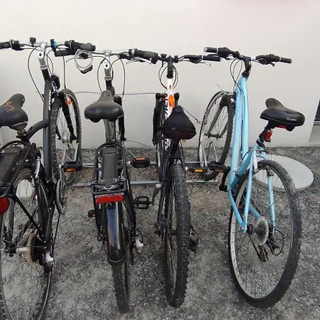 Climatisee 8 Personnes, Spa, Velos Proche Centre Et *